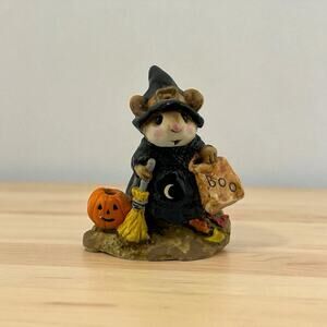Wee Forest Folk "Witchy Boo!" Mouse Figurine Signed AP 1984 M-120 Retired